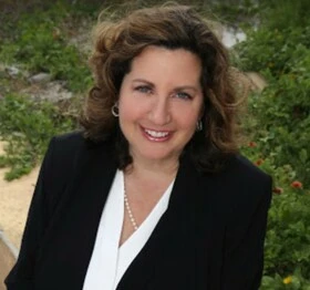 Jennifer Ginther photo 4