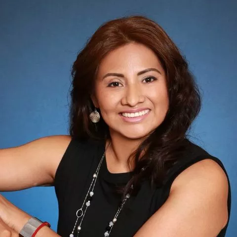 Monica Mendez photo 2