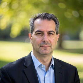 Joseph Serrone headshot