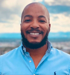 Roger Reed headshot