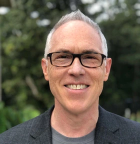 Stephen Bentley headshot