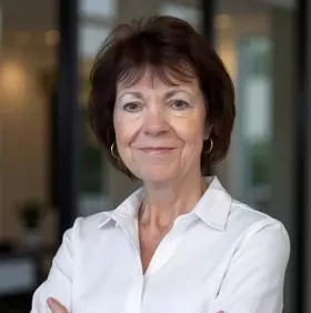 Donna Chamberlain headshot