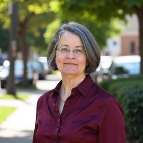 Simone T. Velasquez Hoover headshot