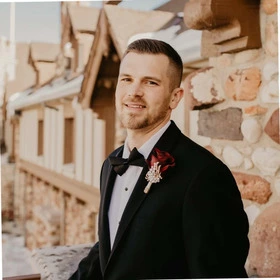 Zachary Hatch headshot